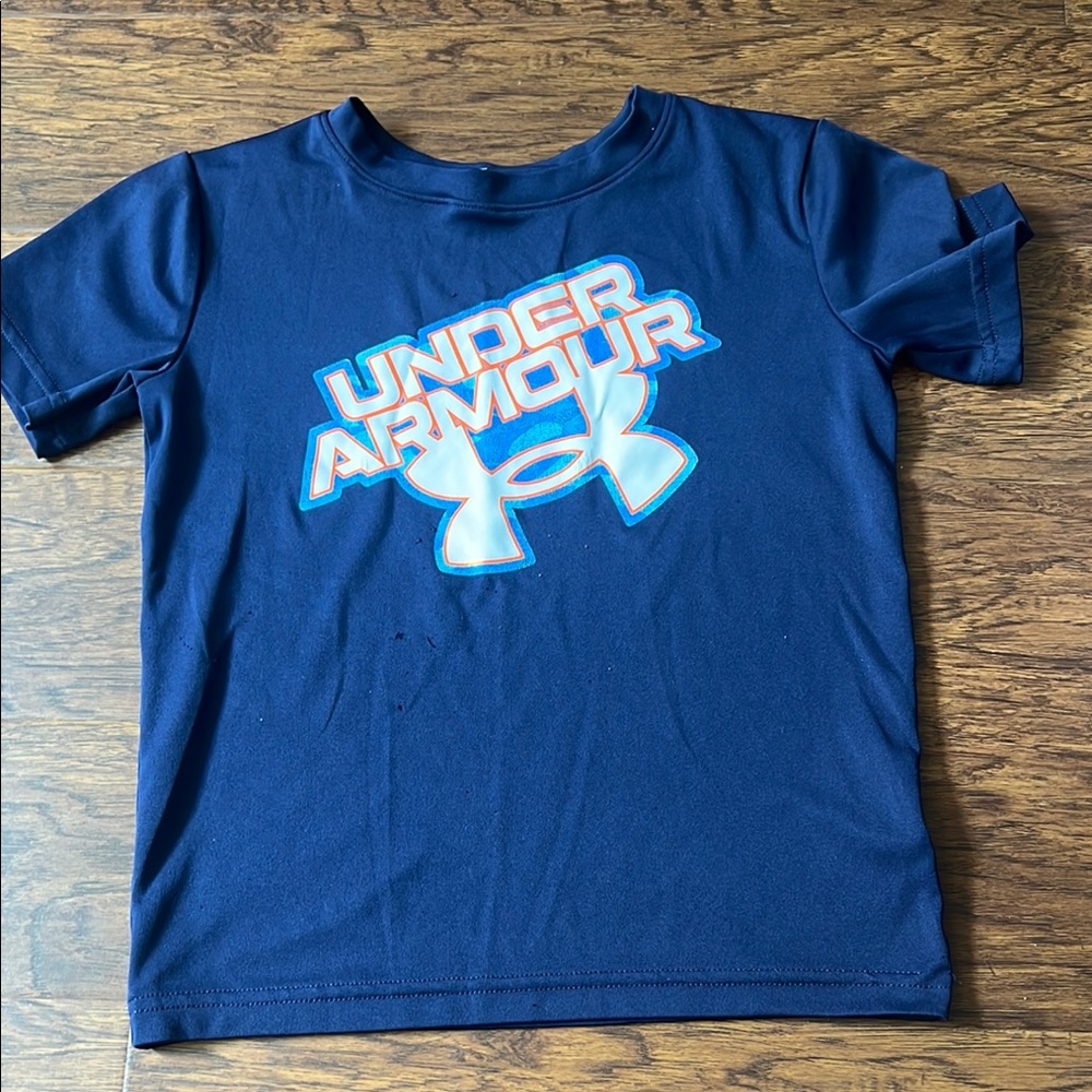 Under Armour Kids Navy Graphic Tee boys size 7